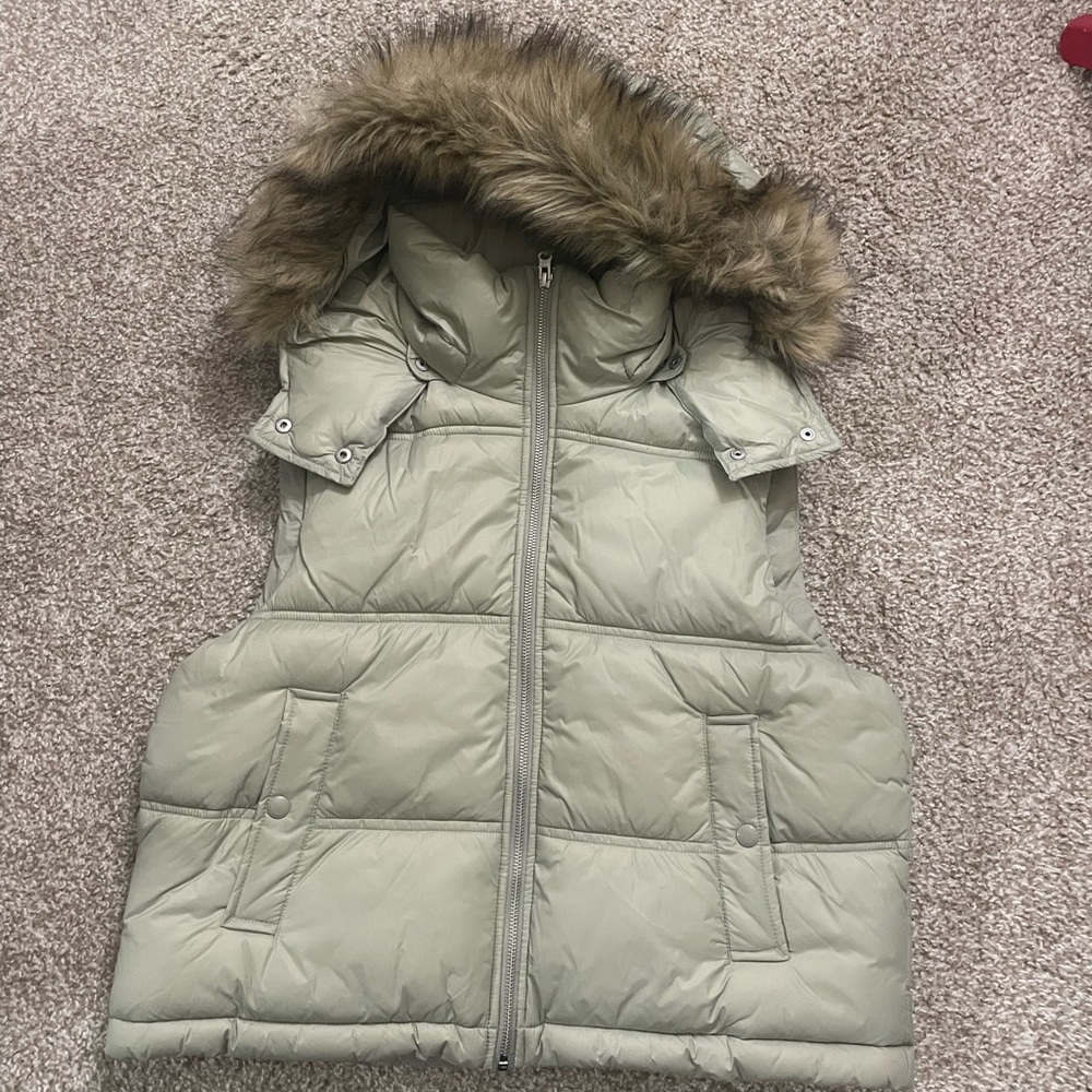 American Eagle Vest